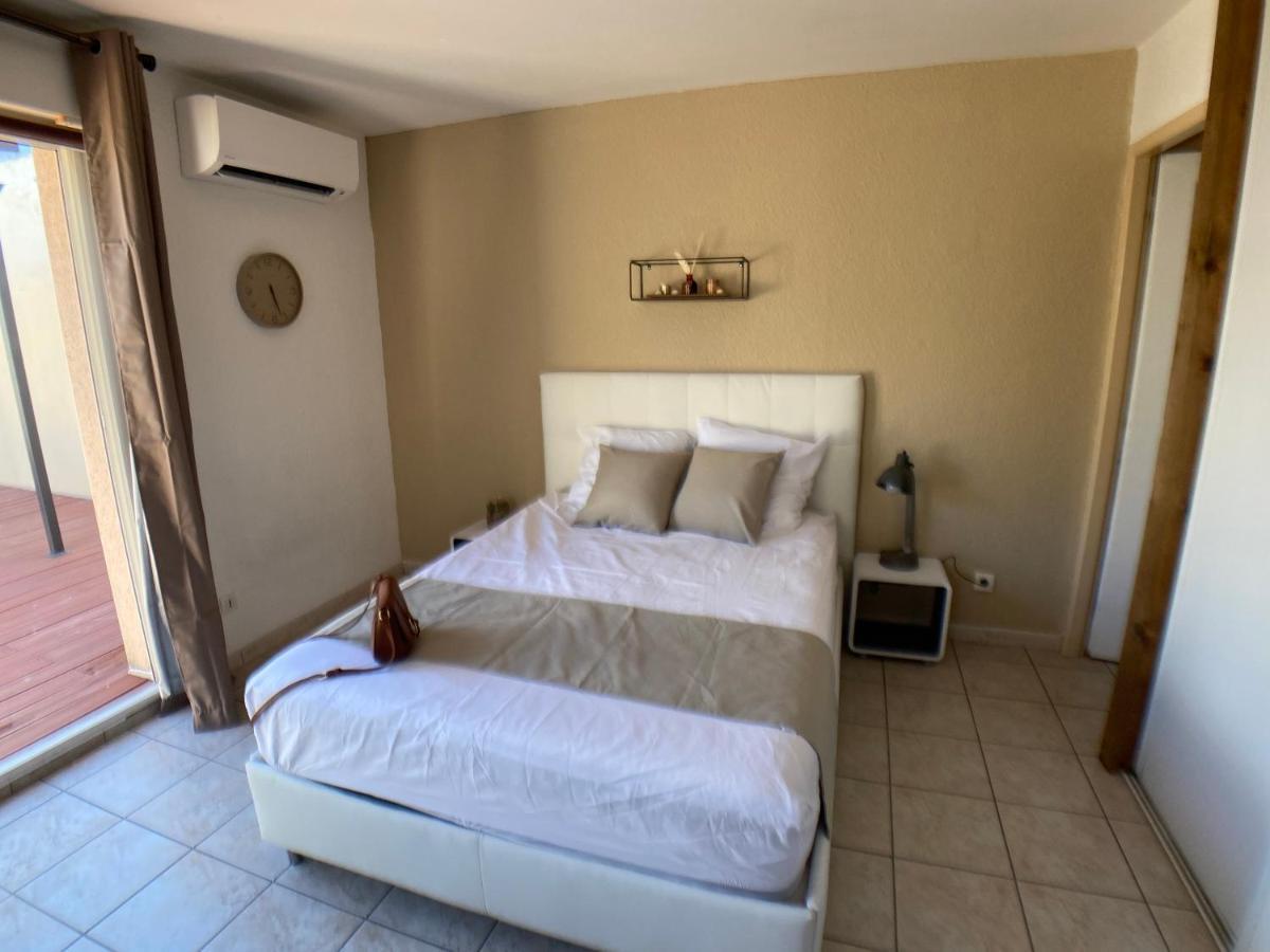 Studio Climatise Et Grande Terrasse Tarbes Centre Dış mekan fotoğraf